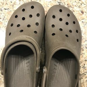 Brown crocs
